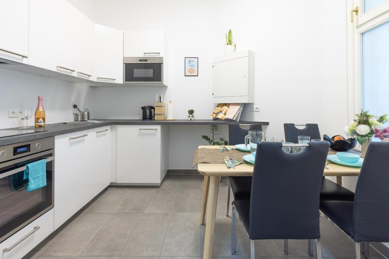 Appartement Yeshello Station